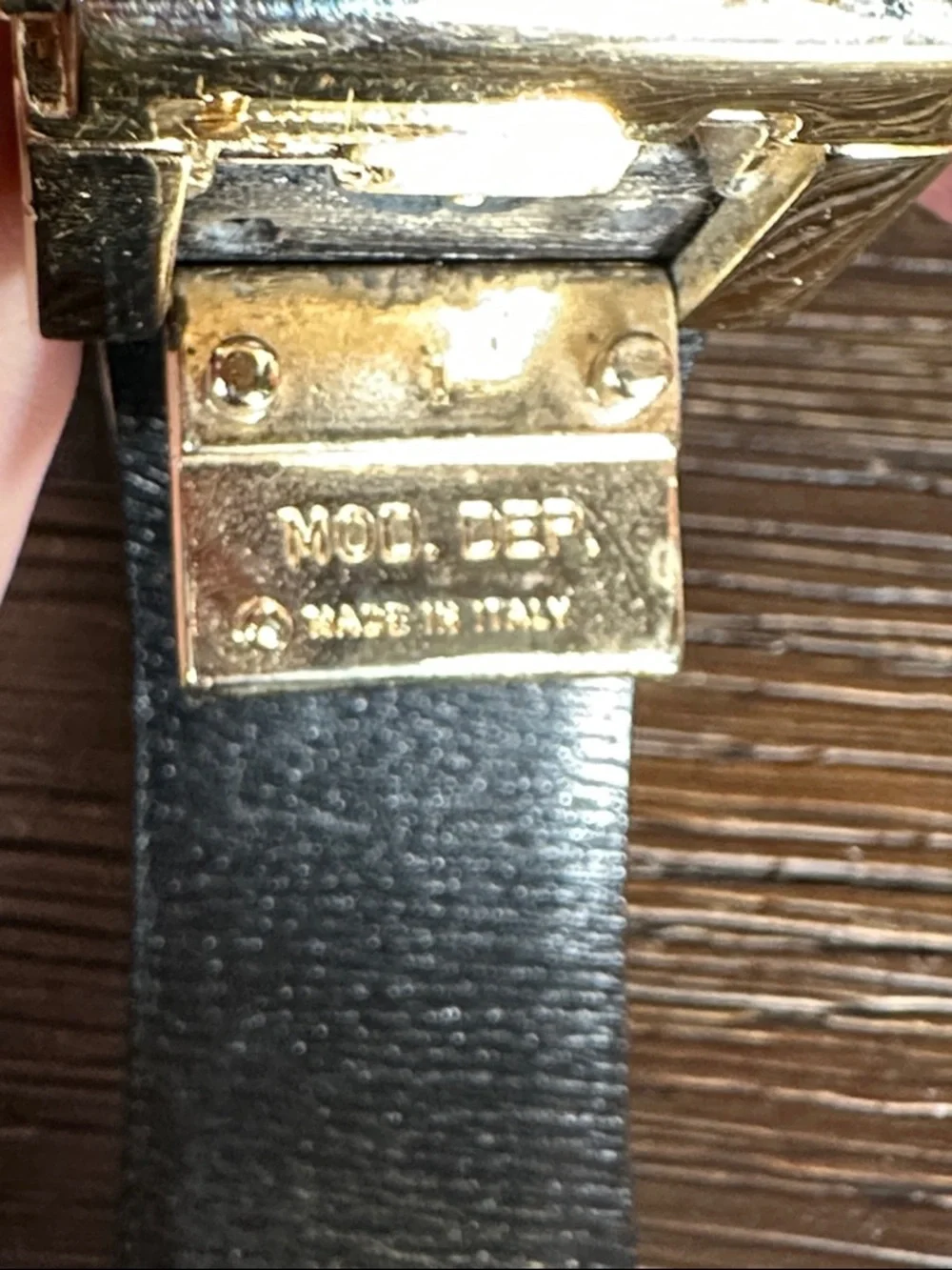Vintage Gucci Reversible Black and Brown Leather Belt!